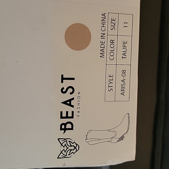 BEAST FASHION "GIDDY UP" ARISA WESTERN BOOTIE - SIZE 11 - Picture 2 of 3